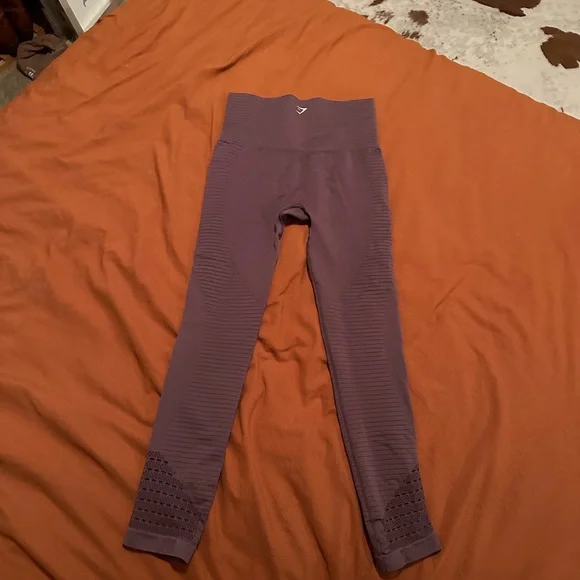 GYMSHARK Purple Energy Seamless High Waisted Leggings Women’s Small Laser Cut - Picture 4 of 5